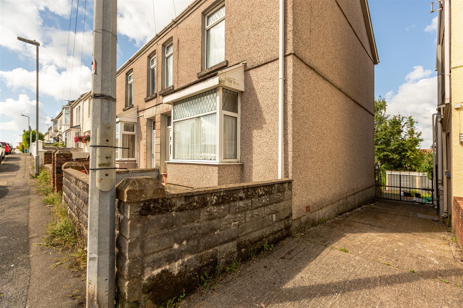 Carnglas Road, Sketty, Swansea, SA2 9BL